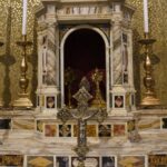 Montecassino, mese di eventi straordinari: esposta al pubblico la reliquia della Vera Croce IMG_9937